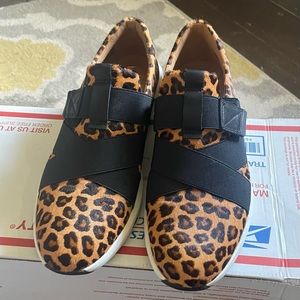 Clark’s Un Rio Strap Leopard Print US size 9